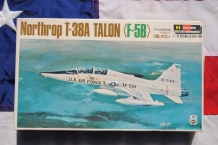 images/productimages/small/Northrop T-38A TALON F-5B Hasegawa 018-100 doos.jpg
